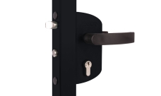 Замок LAKZ 4040 P1L корпус полиамидный, с ручками из полиамила, черный RAL 9005